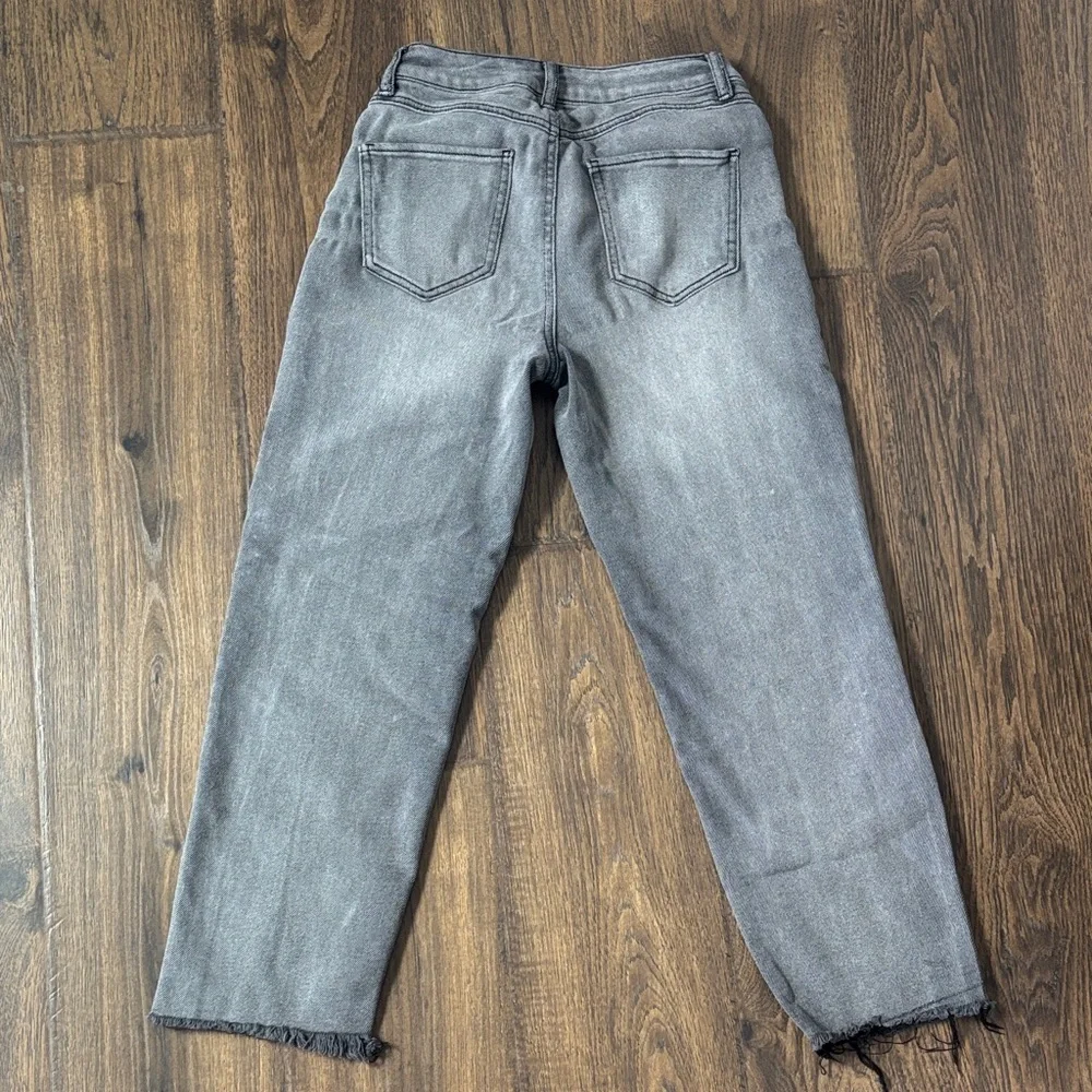Gray Distressed Jeans - Picture 6 of 7